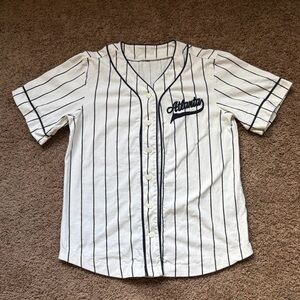 H&M White and Black Striped Men's Jersey